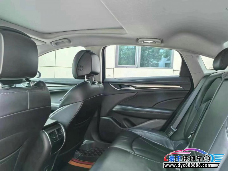 20年别克君越轿车抵押车出售