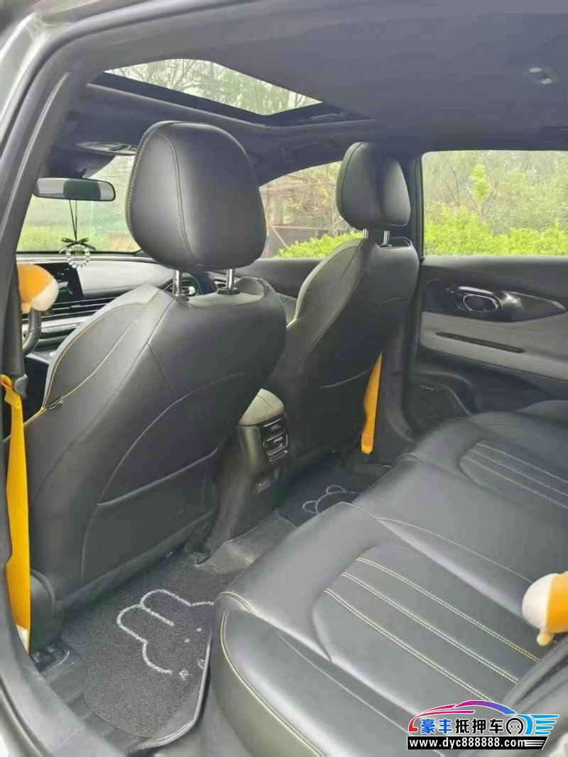 22年传祺影豹轿车抵押车出售