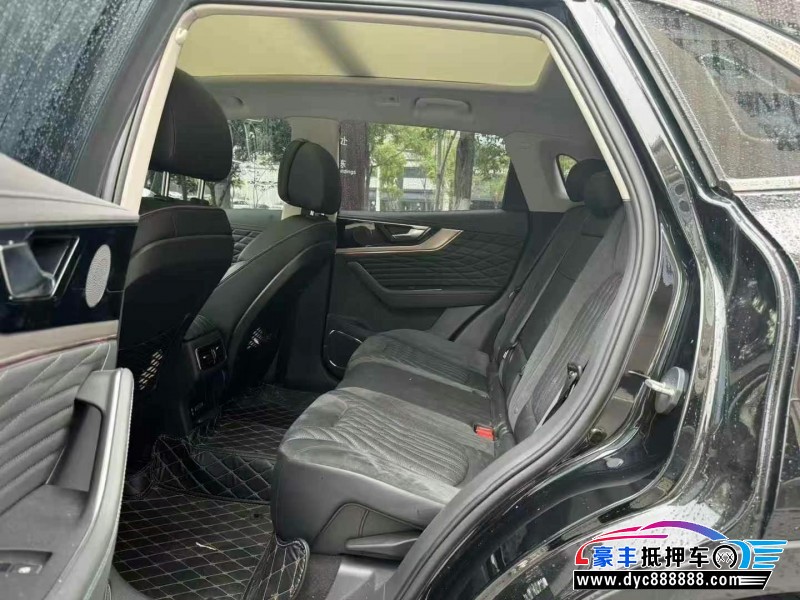 22年红旗HS5轿车抵押车出售