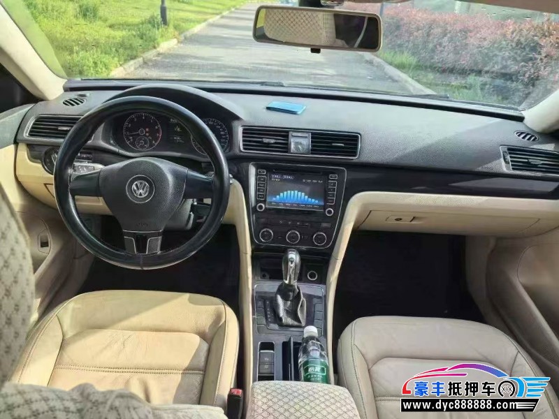 12年大众帕萨特轿车抵押车出售