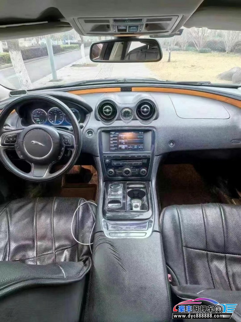 14年捷豹XJL轿车抵押车出售