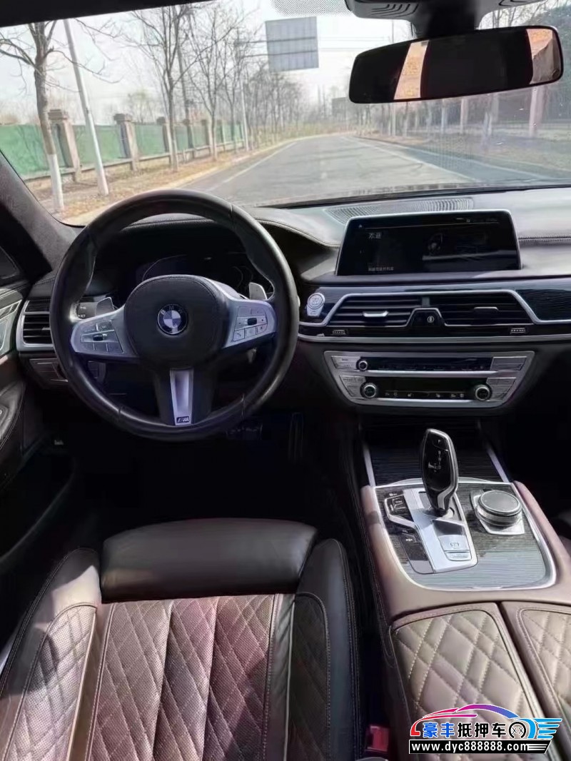 19年宝马7系轿车抵押车出售