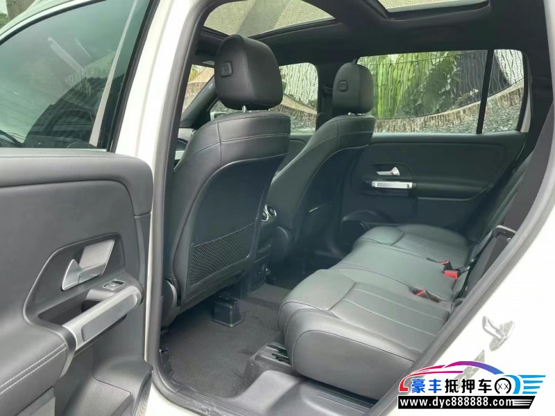 21年奔驰GLB轿车抵押车出售