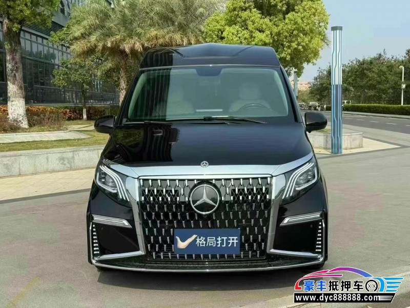 23年奔驰威霆轿车抵押车出售