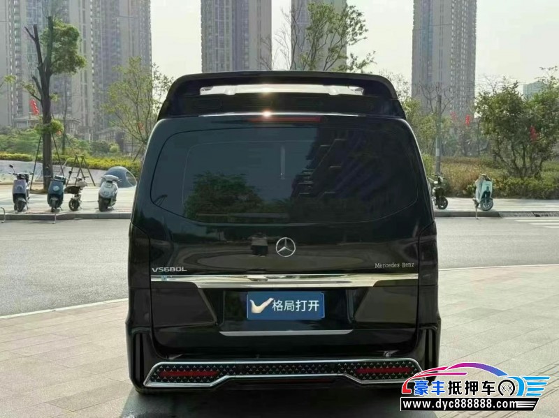 23年奔驰威霆轿车抵押车出售