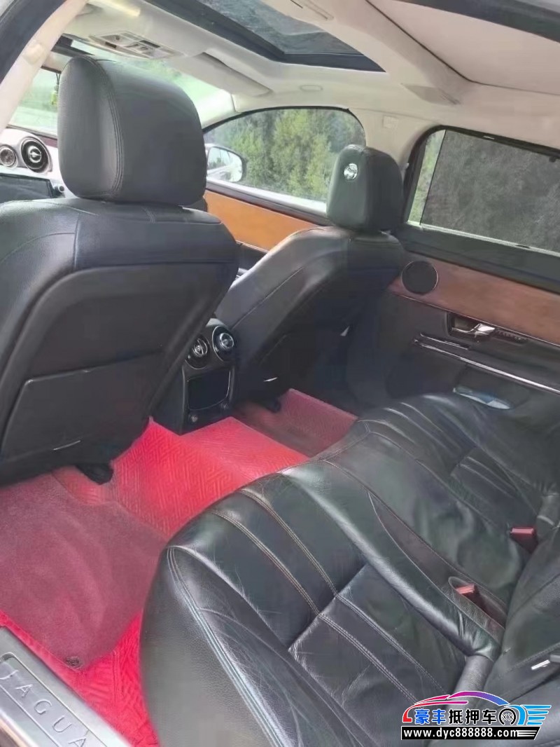 13年捷豹XJL轿车抵押车出售