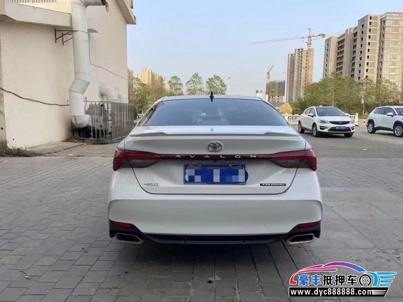 20年丰田亚洲龙轿车抵押车出售