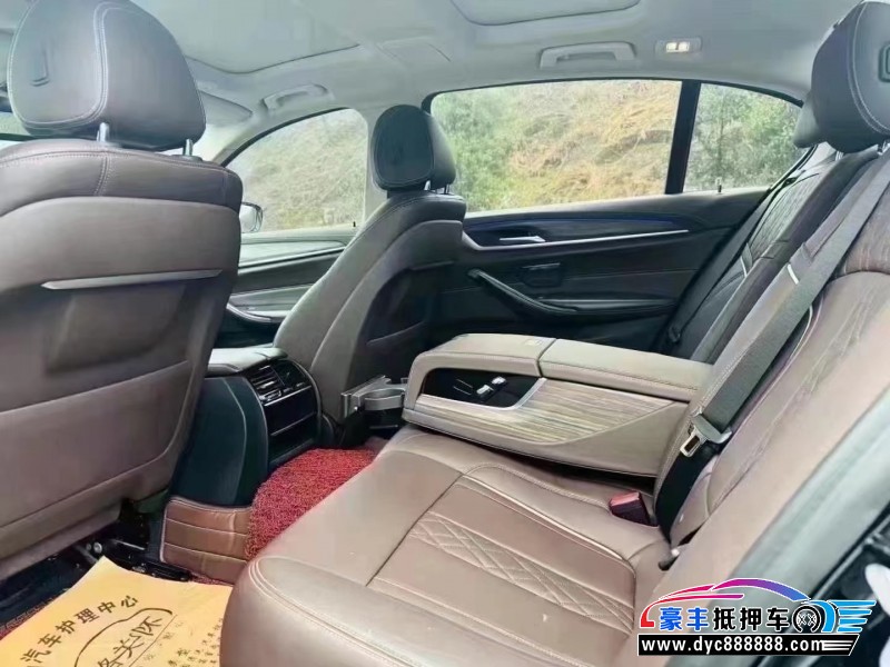 20年宝马5系轿车抵押车出售