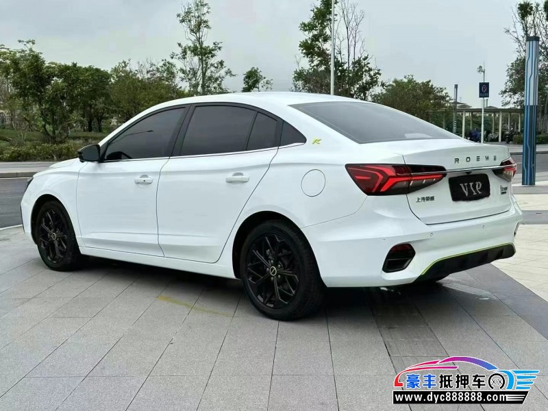 22年荣威i5轿车抵押车出售