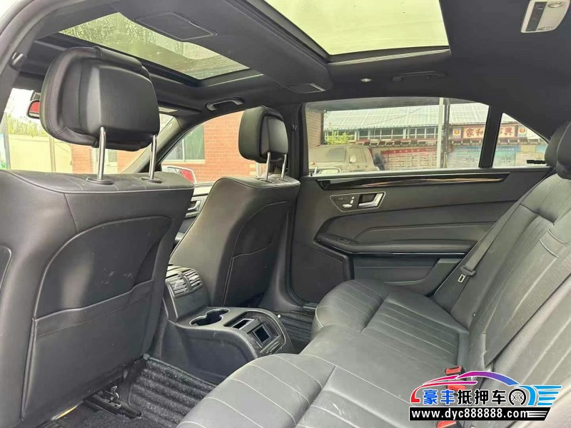 16年奔驰E轿车抵押车出售