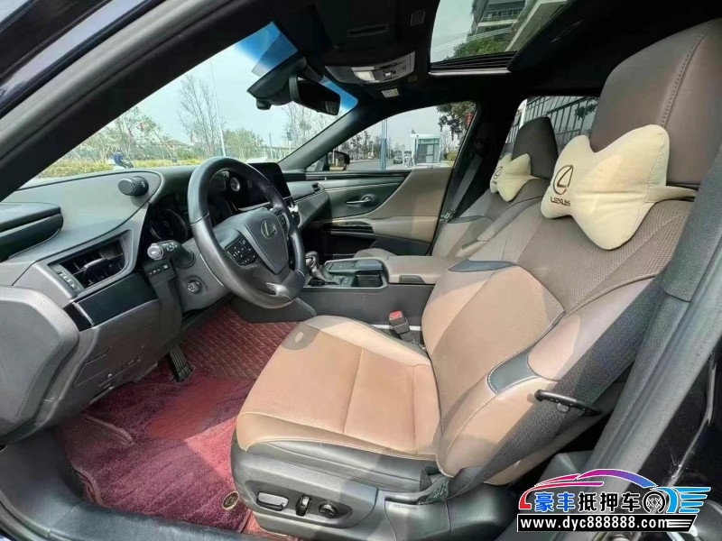 22年雷克萨斯ES轿车抵押车出售
