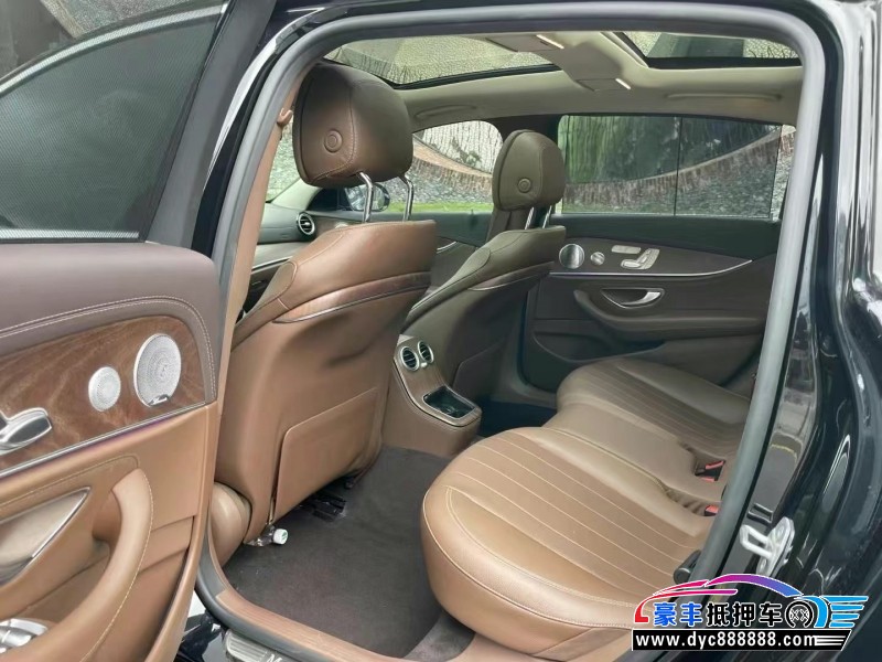 21年奔驰E轿车抵押车出售