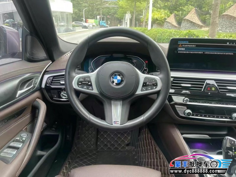 21年宝马5系轿车抵押车出售