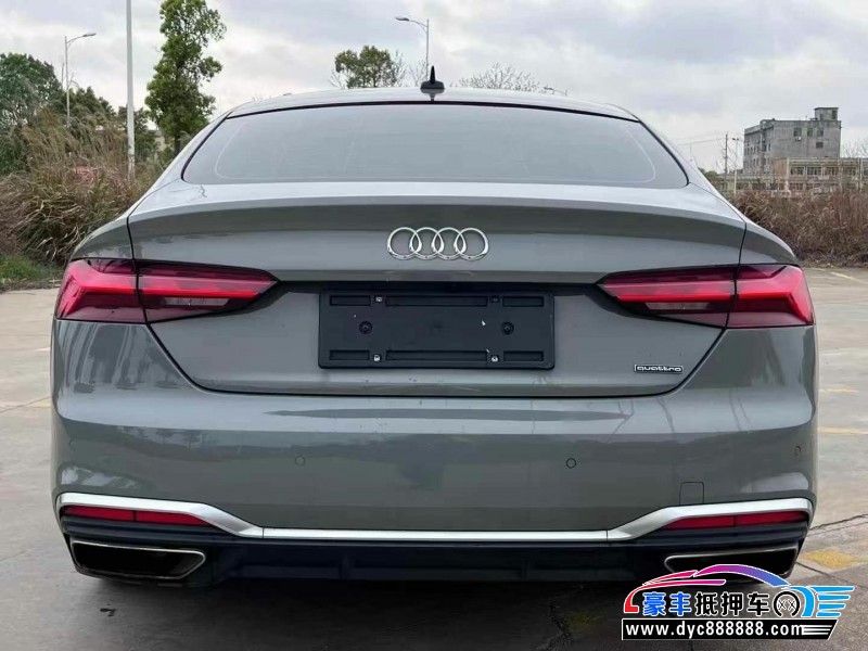 21年奥迪A5轿车抵押车出售