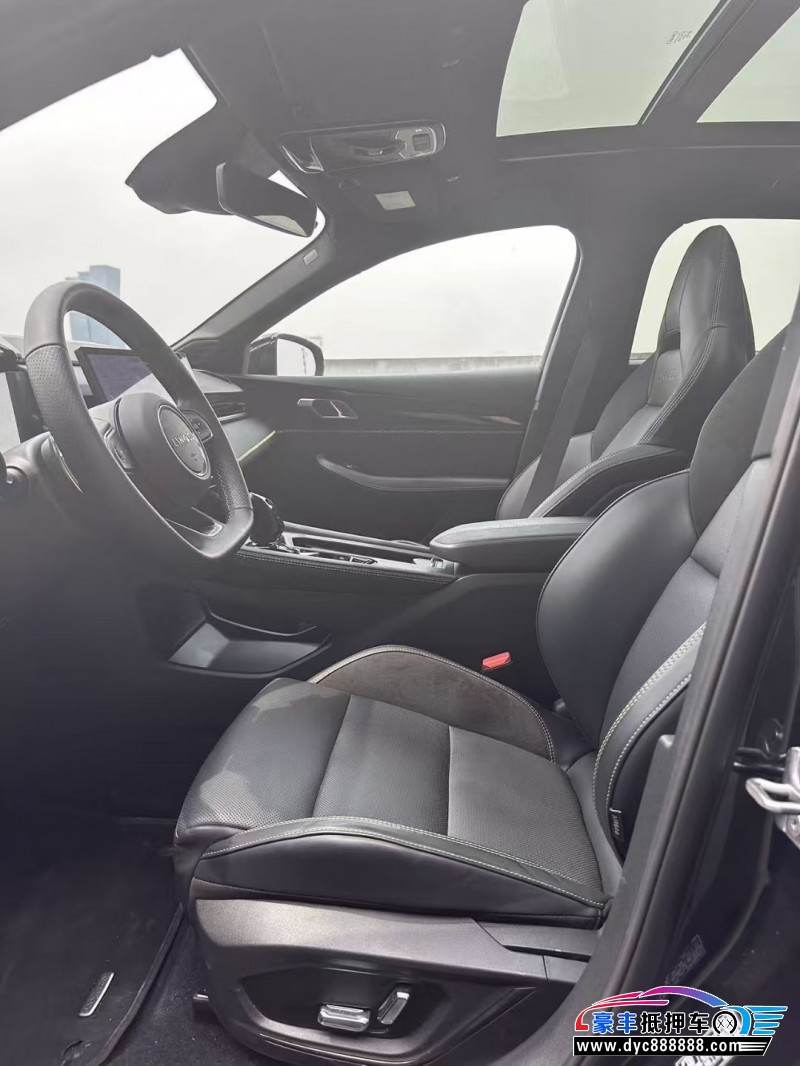 24年领克03轿车抵押车出售