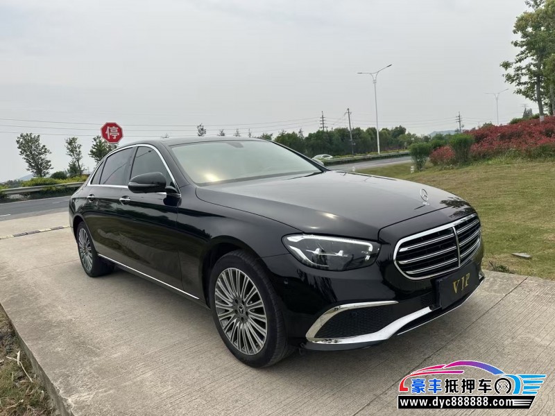 22年奔驰E轿车抵押车出售