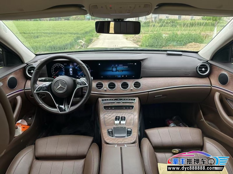 22年奔驰E轿车抵押车出售