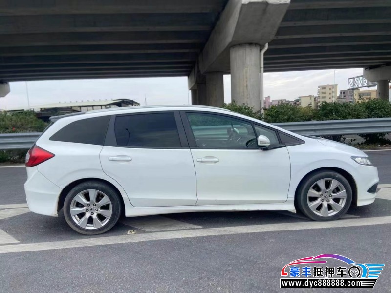 13年本田杰德轿车抵押车出售