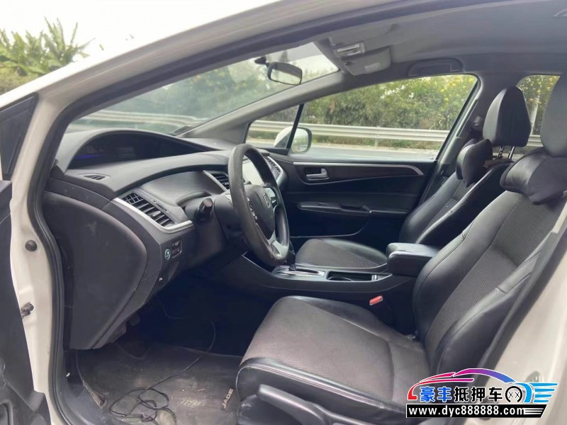 13年本田杰德轿车抵押车出售