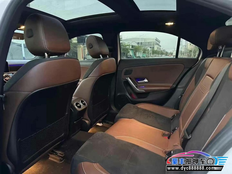 20年奔驰A轿车抵押车出售