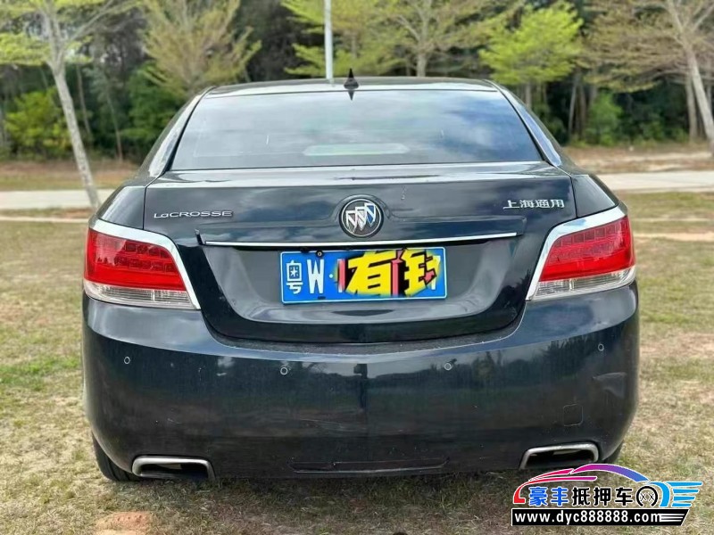 10年别克君越轿车抵押车出售