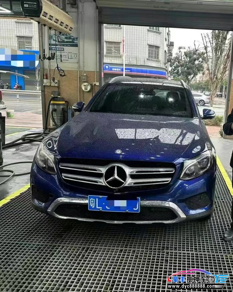 16年奔驰GLC轿车抵押车出售