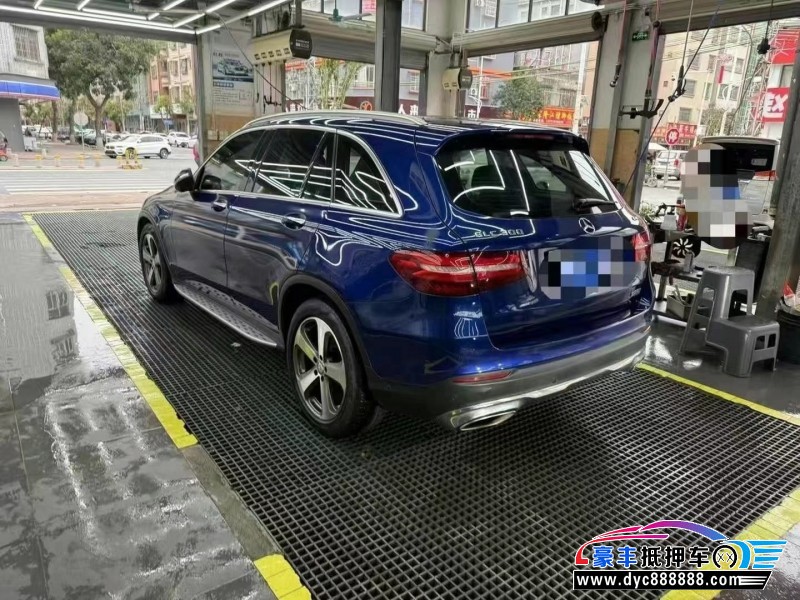 16年奔驰GLC轿车抵押车出售