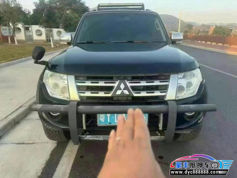 11年三菱帕杰罗轿车抵押车出售