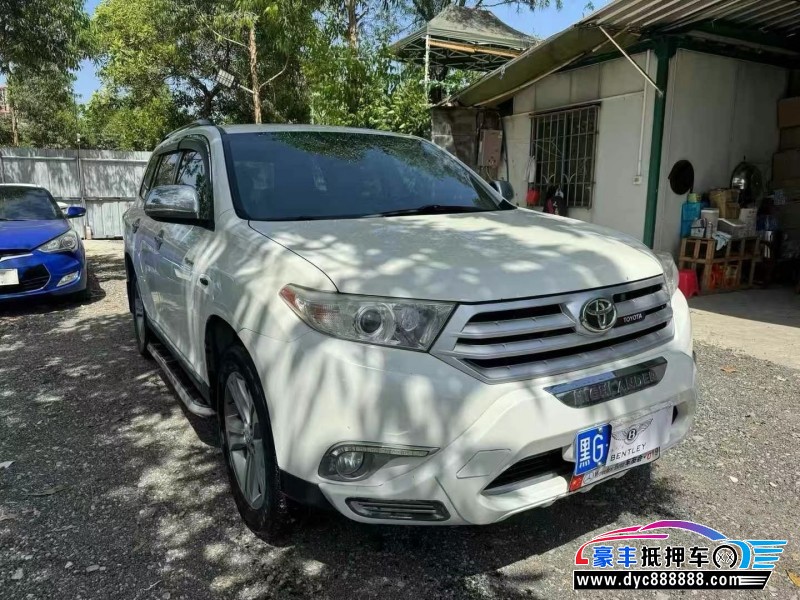 12年丰田汉兰达轿车抵押车出售