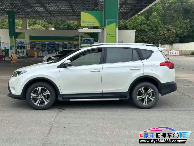 16年丰田RAV4轿车抵押车出售