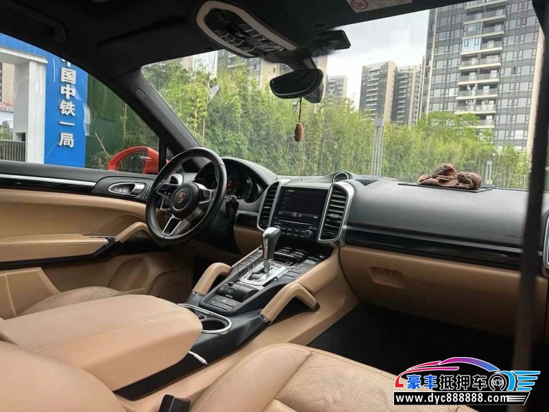 17年保时捷卡宴轿车抵押车出售