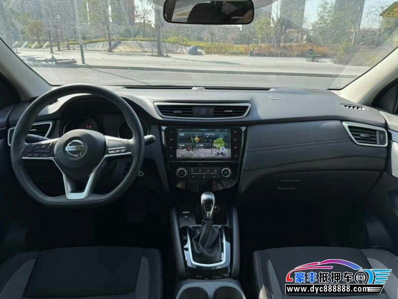 20年日产逍客轿车抵押车出售