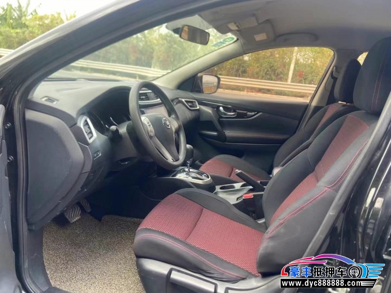 17年日产逍客轿车抵押车出售