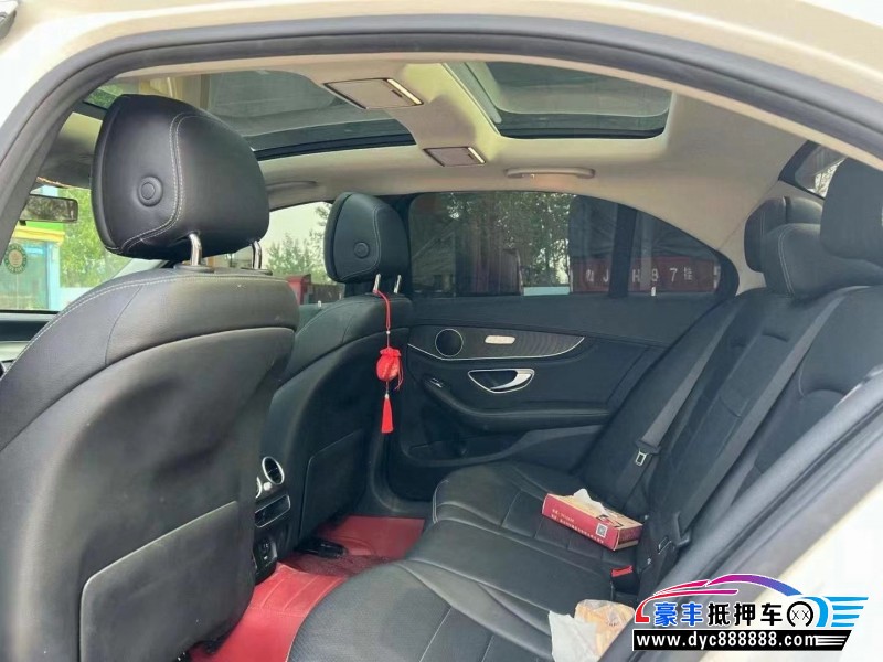 20年奔驰C轿车抵押车出售