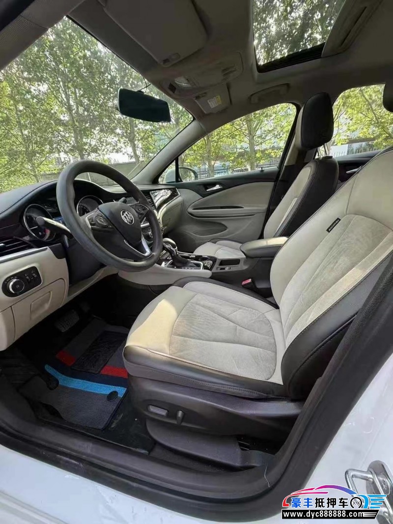 17年别克威朗轿车抵押车出售