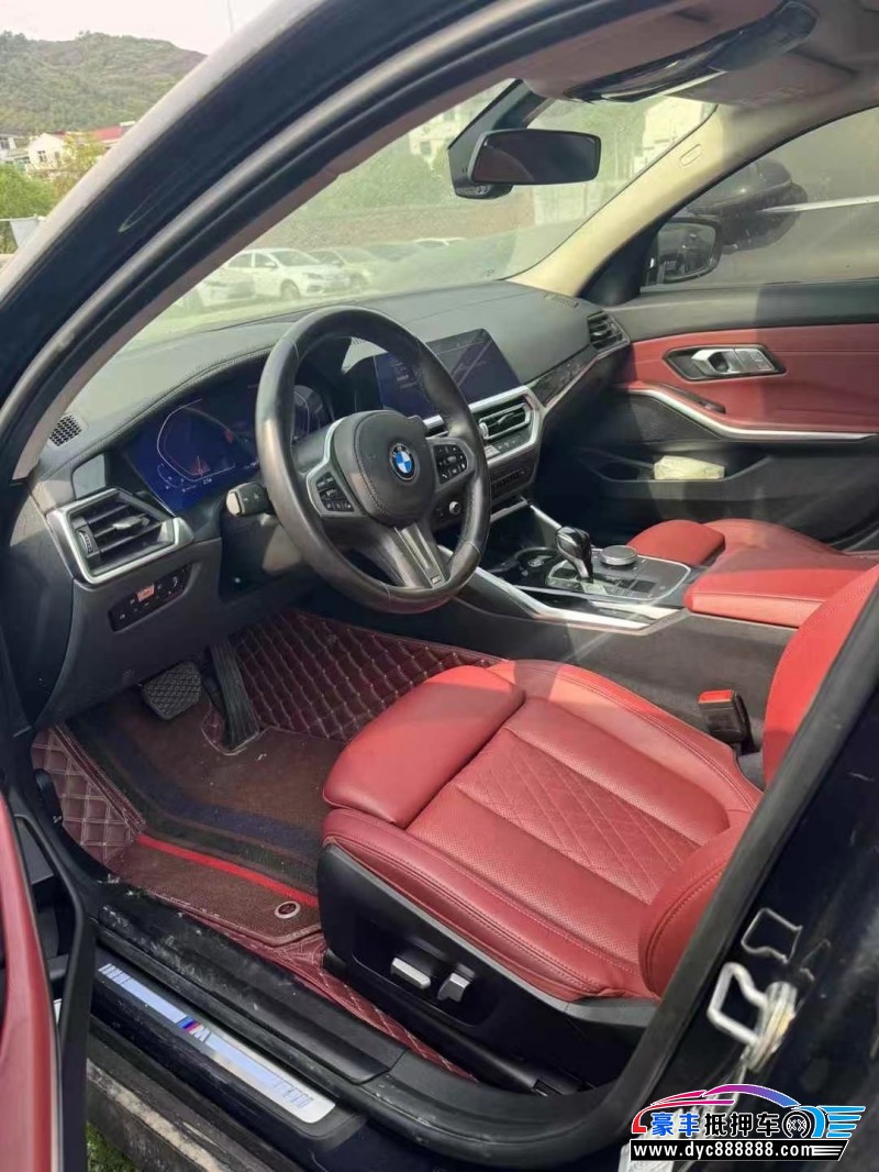 22年宝马3系轿车抵押车出售