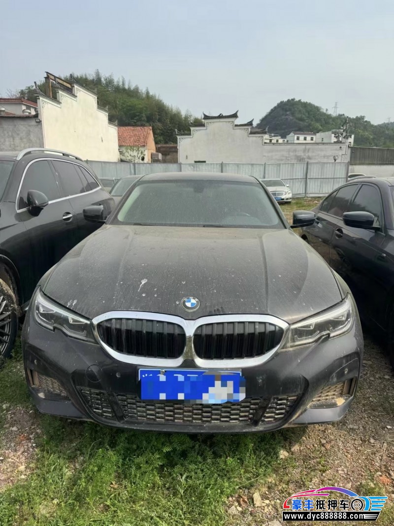 22年宝马3系轿车抵押车出售