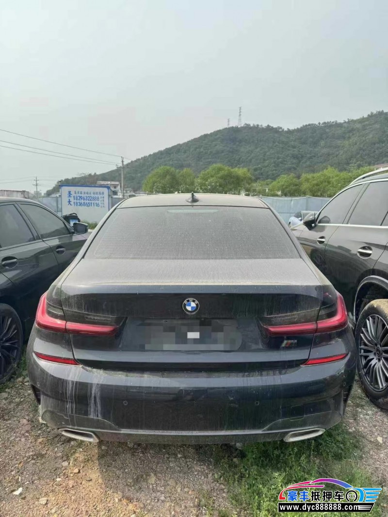 22年宝马3系轿车抵押车出售