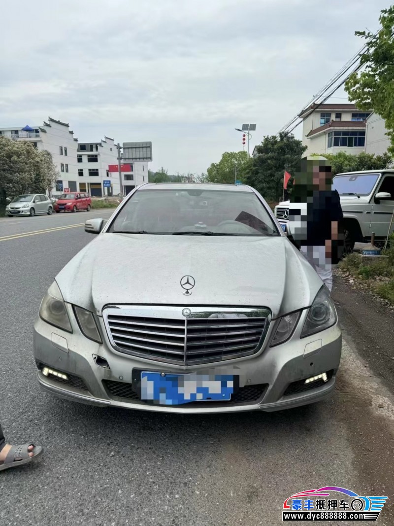 10年奔驰E轿车抵押车出售