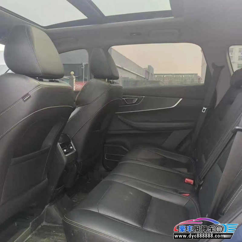 21年奇瑞瑞虎8轿车抵押车出售