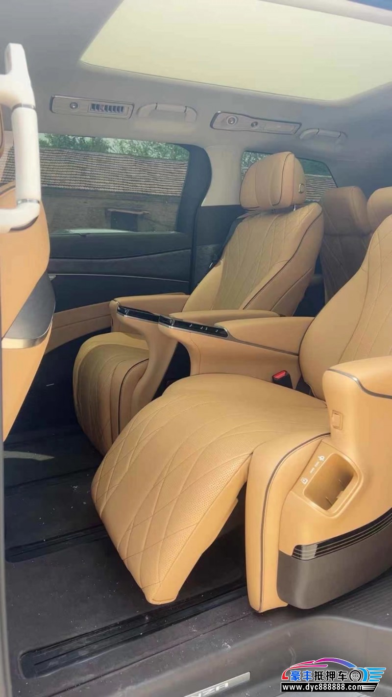 24年腾势D9轿车抵押车出售