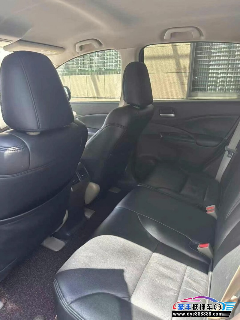 12年本田CR-V轿车抵押车出售