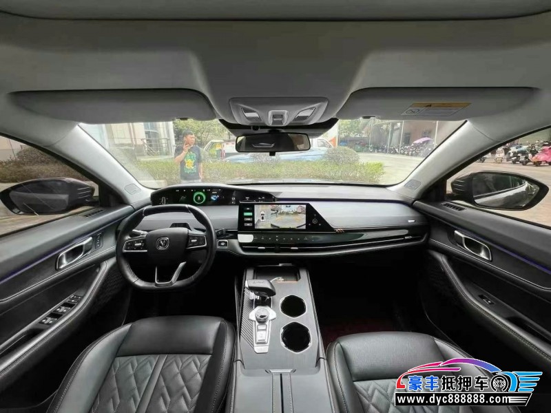 22年长安长安UNI轿车抵押车出售