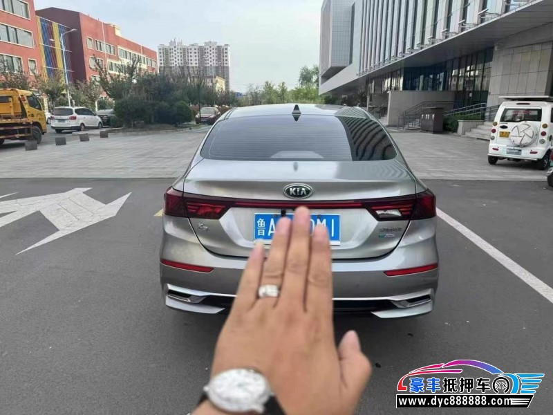 19年起亚K3轿车抵押车出售