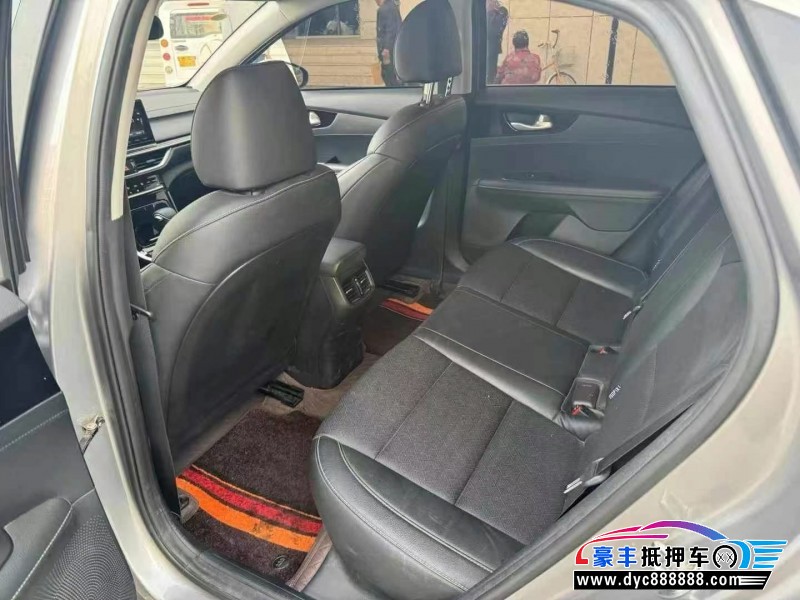 19年起亚K3轿车抵押车出售