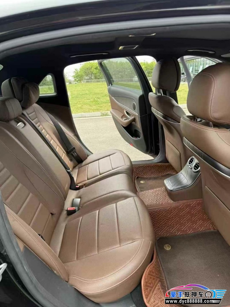 21年奔驰E轿车抵押车出售