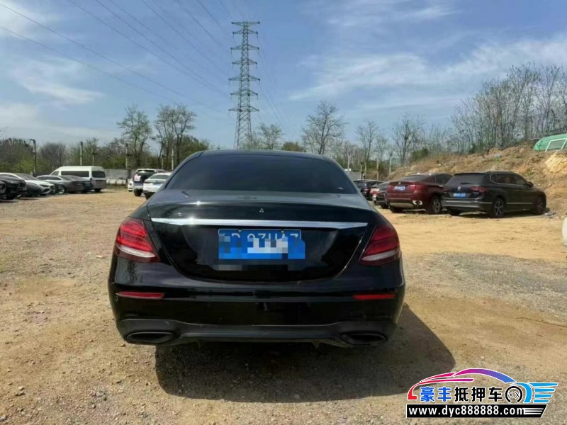 18年奔驰E轿车抵押车出售