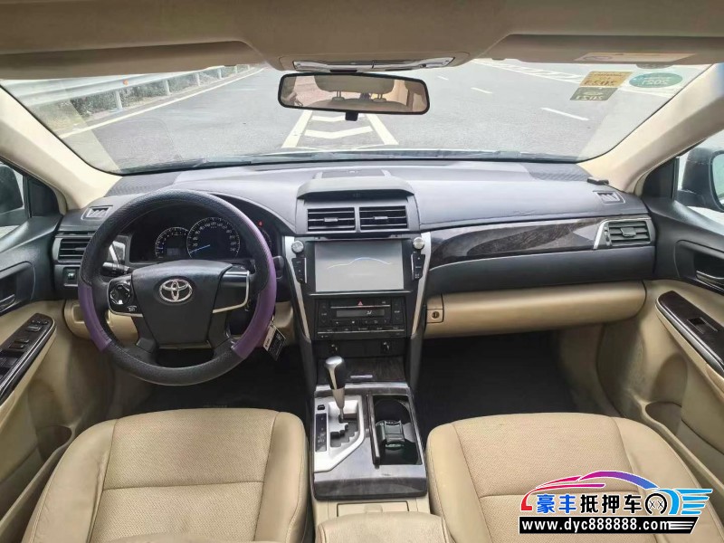 15年丰田凯美瑞轿车抵押车出售