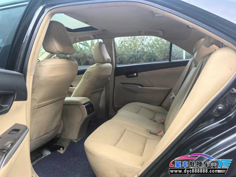 15年丰田凯美瑞轿车抵押车出售