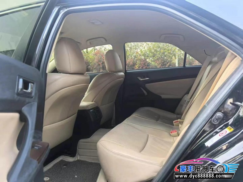 14年丰田锐志轿车抵押车出售